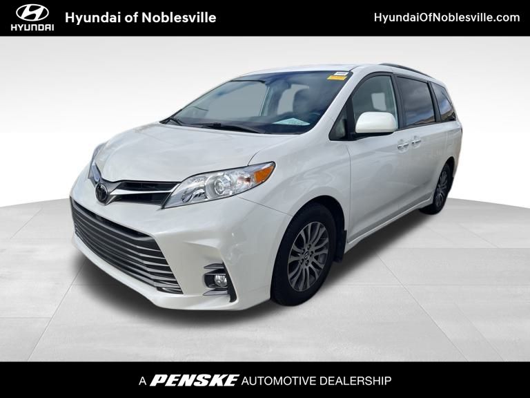 Thumbnail: 2019 Toyota Sienna - 1