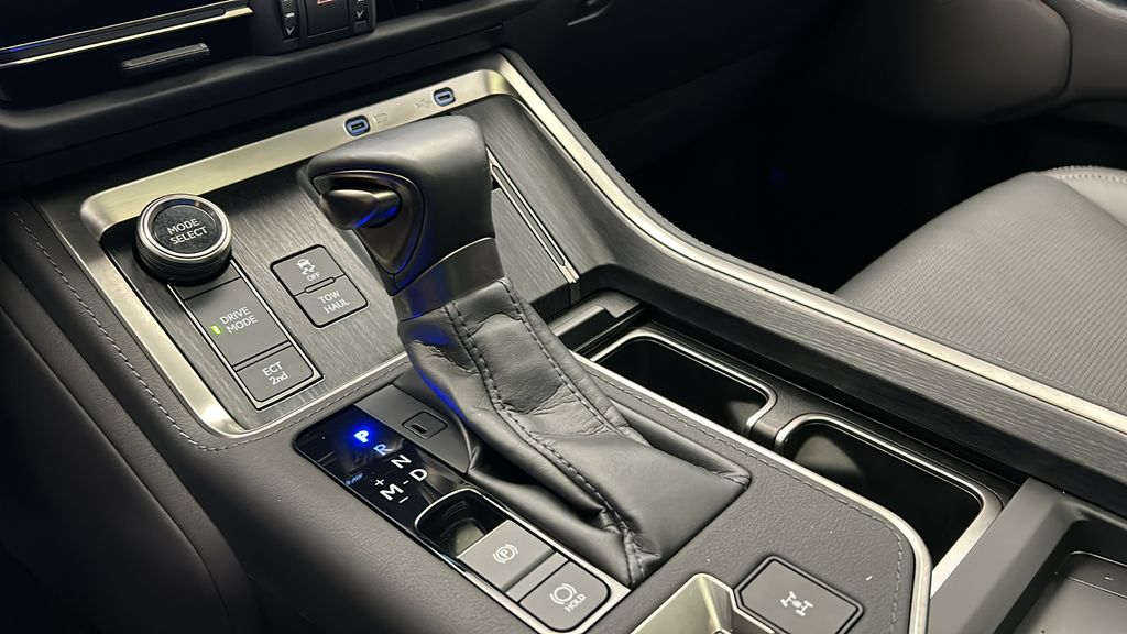 2024 Lexus GX 550 Luxury+ 19