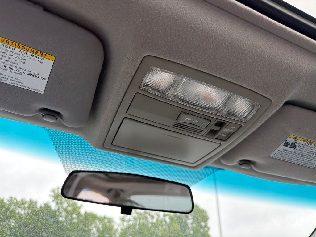 Thumbnail: 2011 Toyota Camry - 14