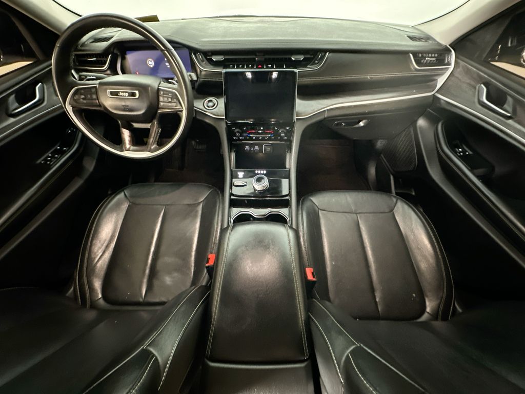 JeepGrand Cherokee10