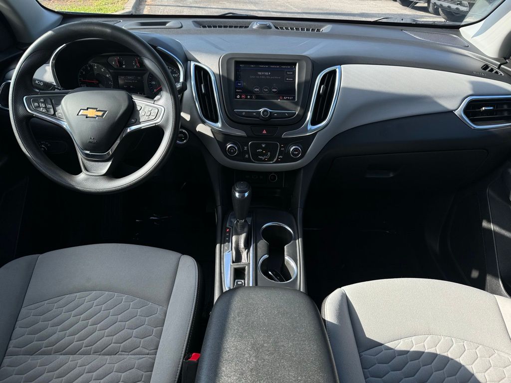 2021 Chevrolet Equinox LS 24