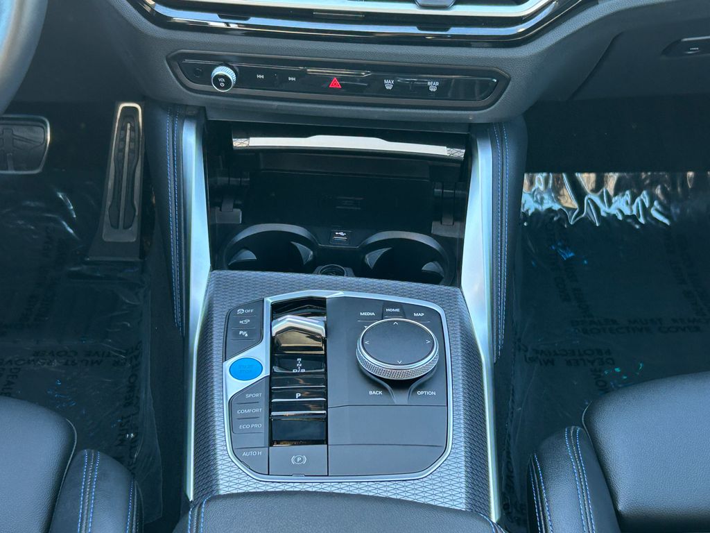 Thumbnail: 2023 BMW i4 - 27