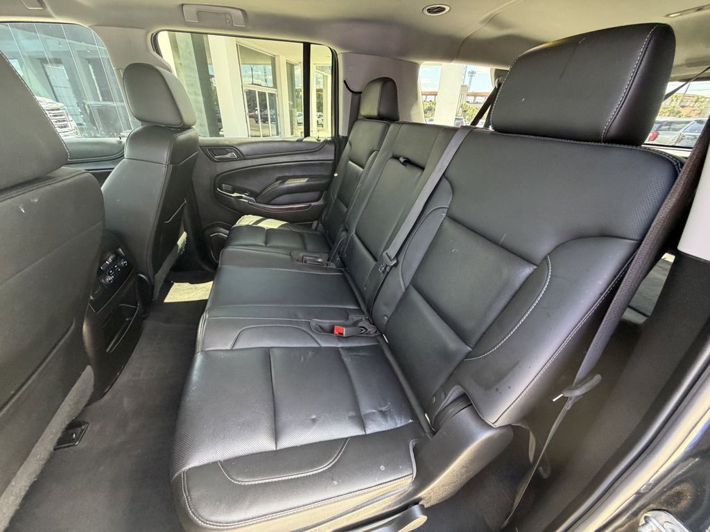 used 2019 GMC Yukon XL car, priced at $17,993