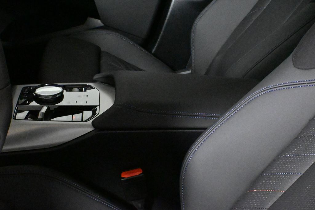 Thumbnail: 2026 BMW X3 - 25