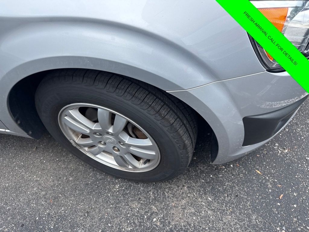 Used 2013 Silver Chevrolet LT image 5