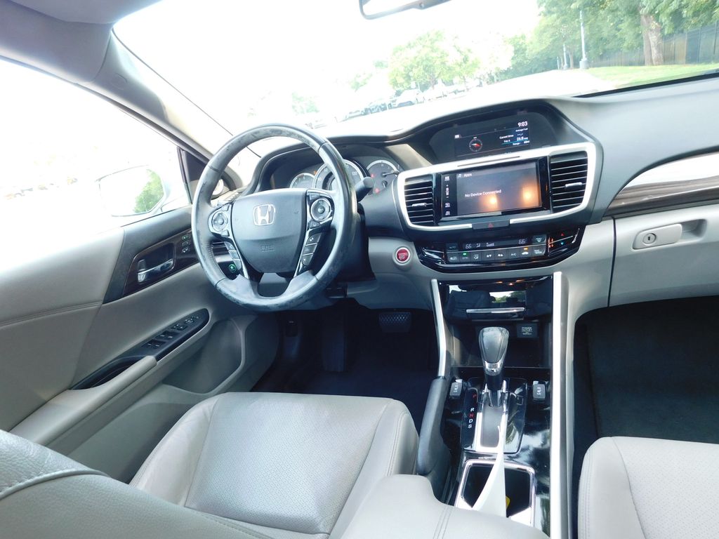Thumbnail: 2017 Honda Accord - 7