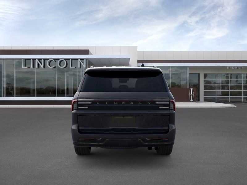Thumbnail: 2026 Lincoln Navigator - 5