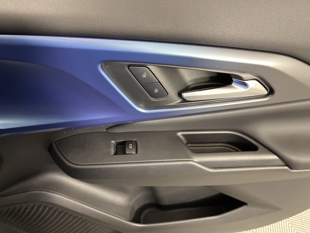 Thumbnail: 2026 Chevrolet Equinox - 10