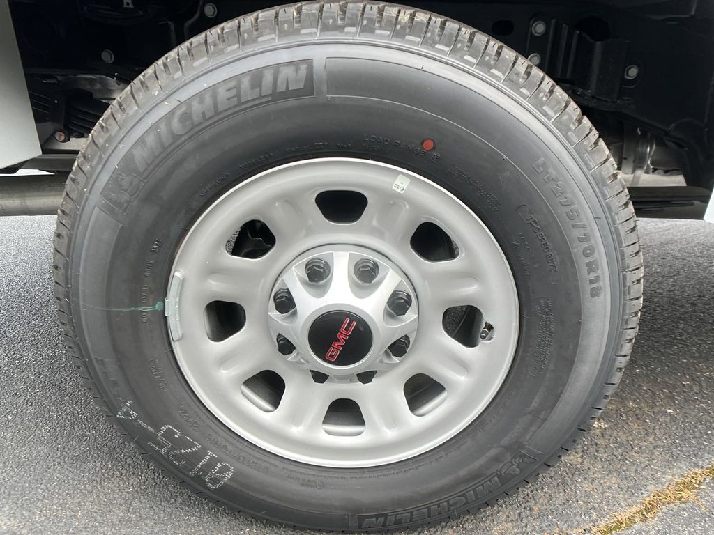 new 2024 GMC Sierra 3500HD car, priced at $39,778