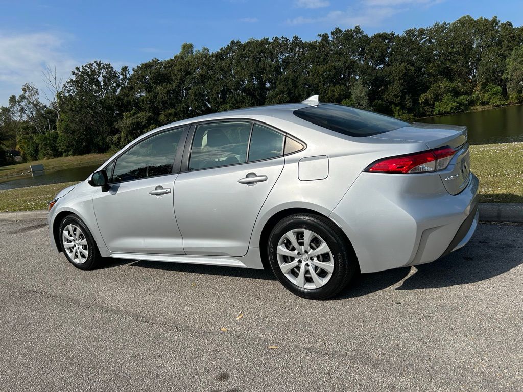 Thumbnail: 2022 Toyota Corolla - 3