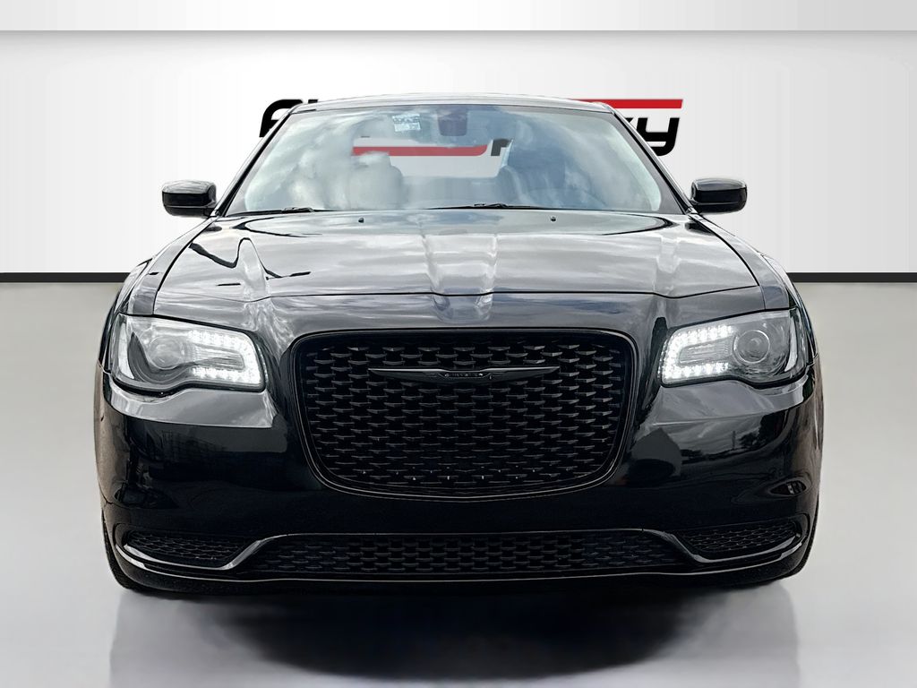 2022 Chrysler 300 Touring Black at DeMontrond Gulf Freeway