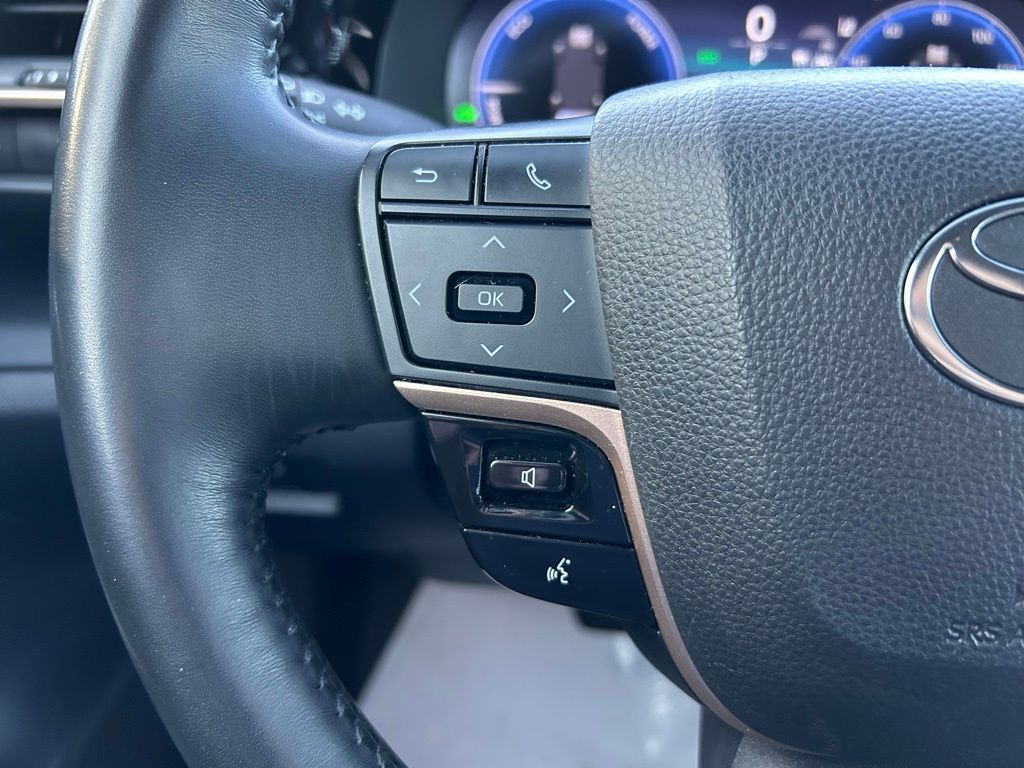 Thumbnail: 2023 Toyota Crown - 19