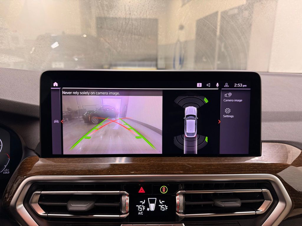 Thumbnail: 2023 BMW X4 - 17