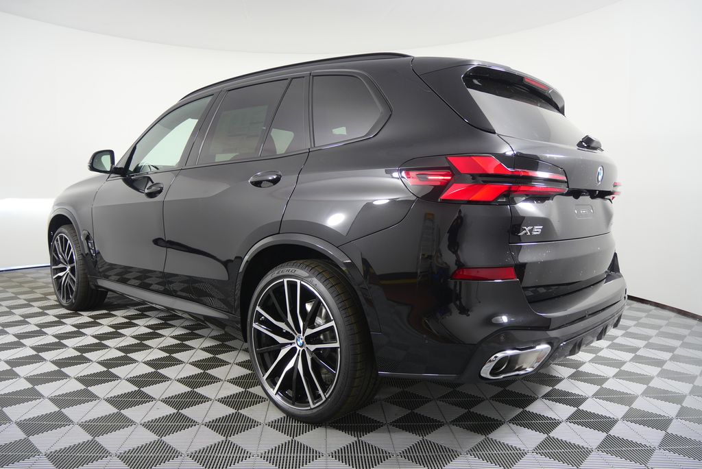 Thumbnail: 2026 BMW X5 - 5