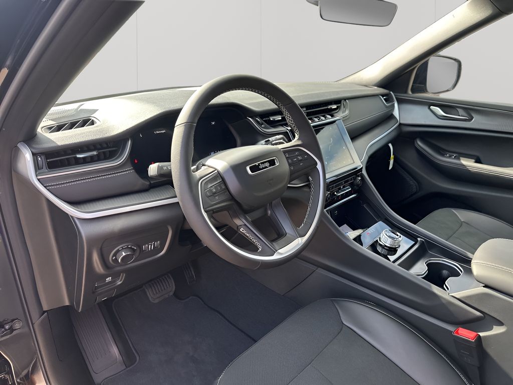 New Car 2025 Jeep Grand Cherokee  For Sale Under $50,000 In Austin, Texas