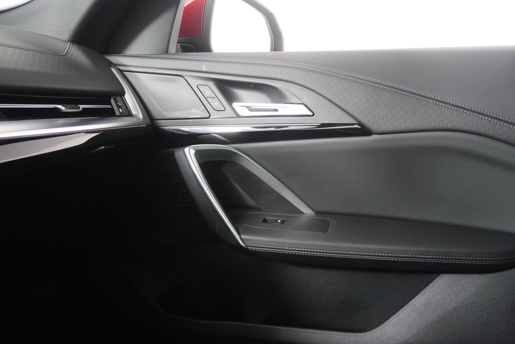 Thumbnail: 2025 BMW X2 - 24