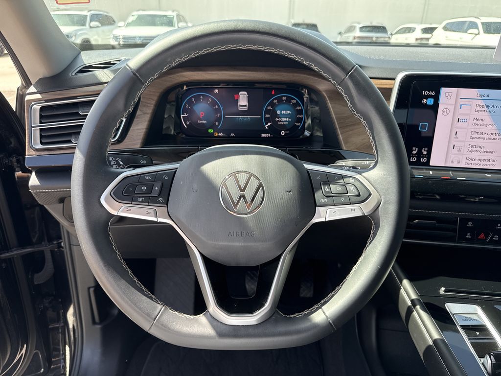 2024 Volkswagen Atlas 2.0T SE w/Technology Black at DeMontrond Auto Country