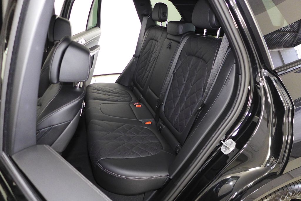 Thumbnail: 2025 BMW X5 - 21