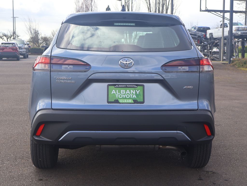 View vehicle photo 5