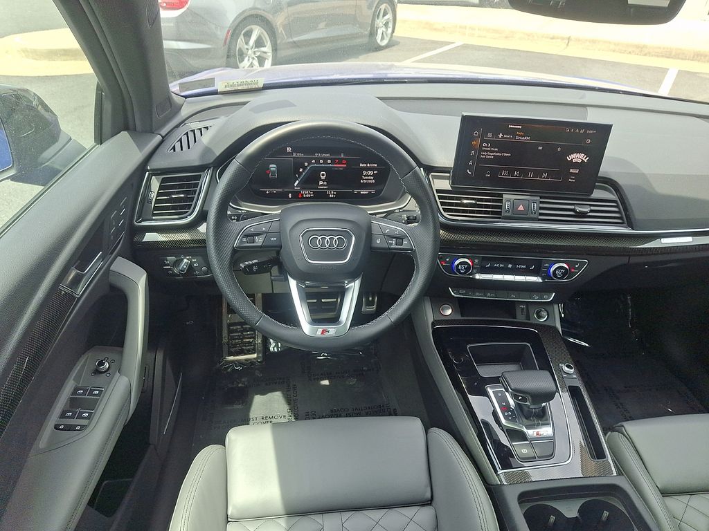 Thumbnail: 2023 Audi SQ5 - 11