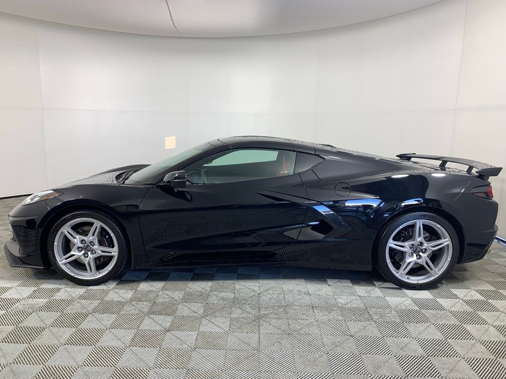 2025 Chevrolet Corvette Stingray photo 3