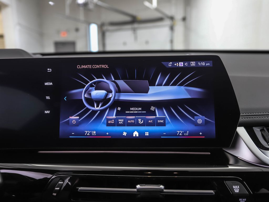 Thumbnail: 2026 BMW X1 - 17