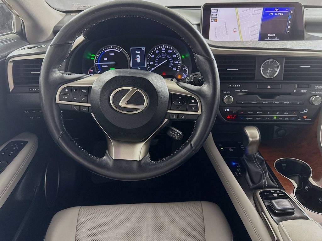 2019 Lexus RX  23
