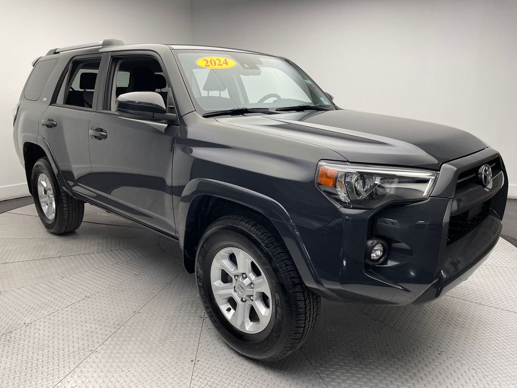 2024 Toyota 4Runner SR5 3