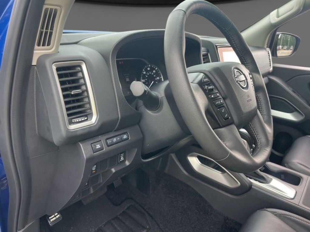 2024 Nissan Frontier SL - Photo 10