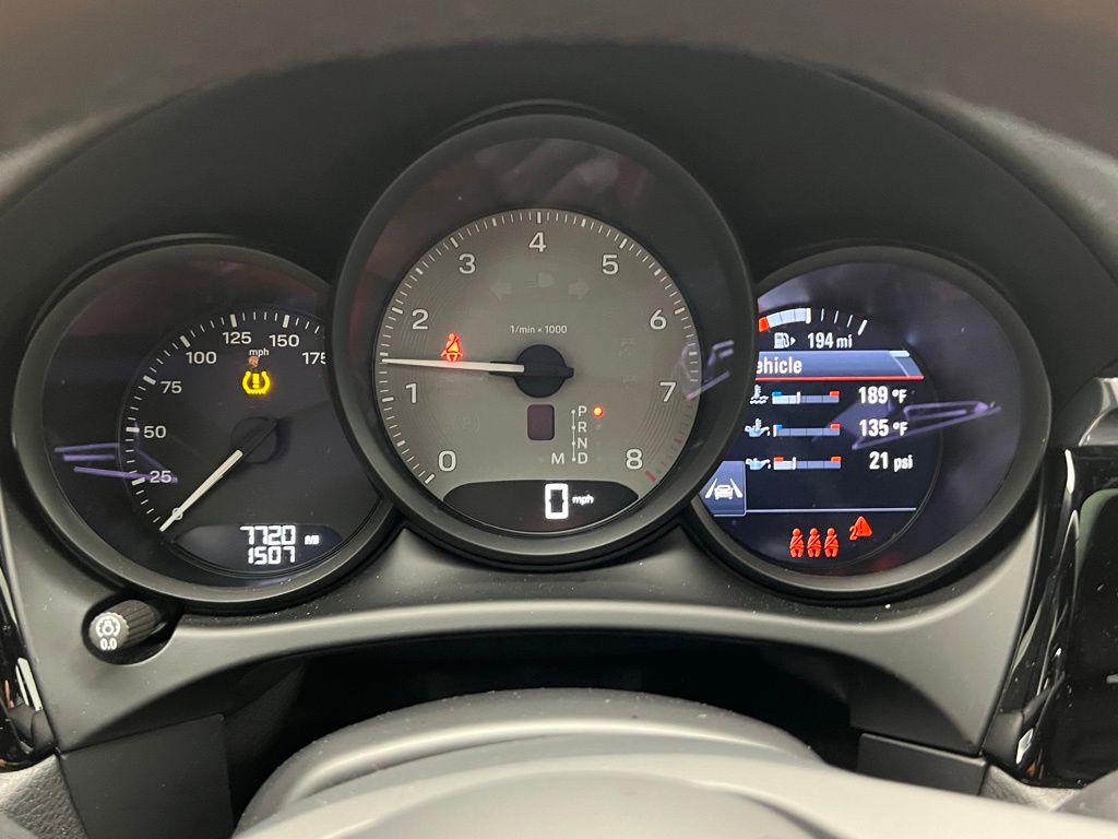 Thumbnail: 2025 Porsche Macan - 10