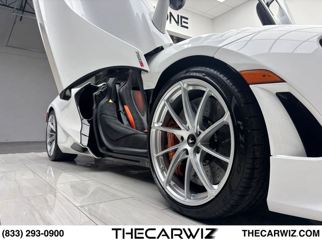 2024 McLaren 750S