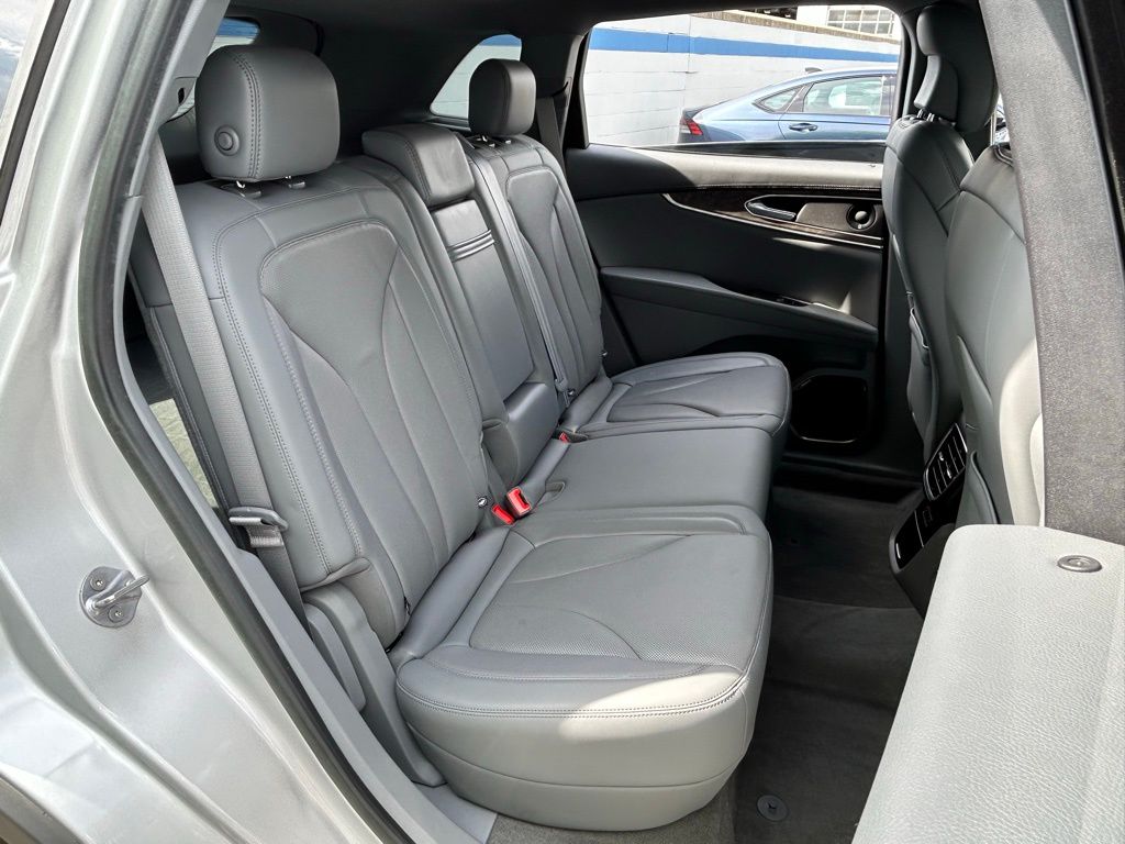 2019 Lincoln Nautilus Reserve 23
