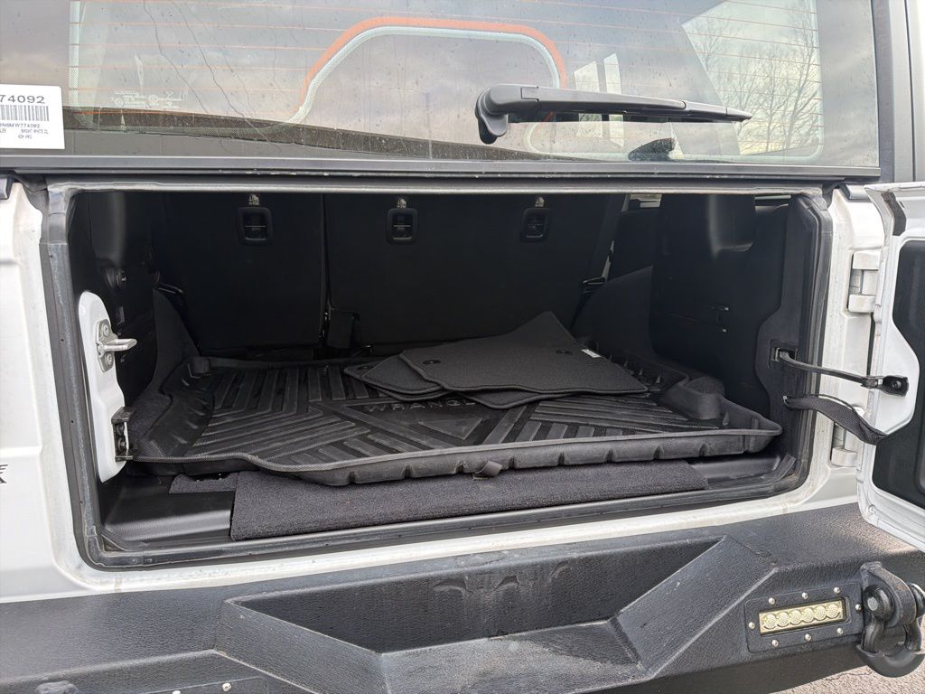 Thumbnail: 2021 Jeep Wrangler - 22