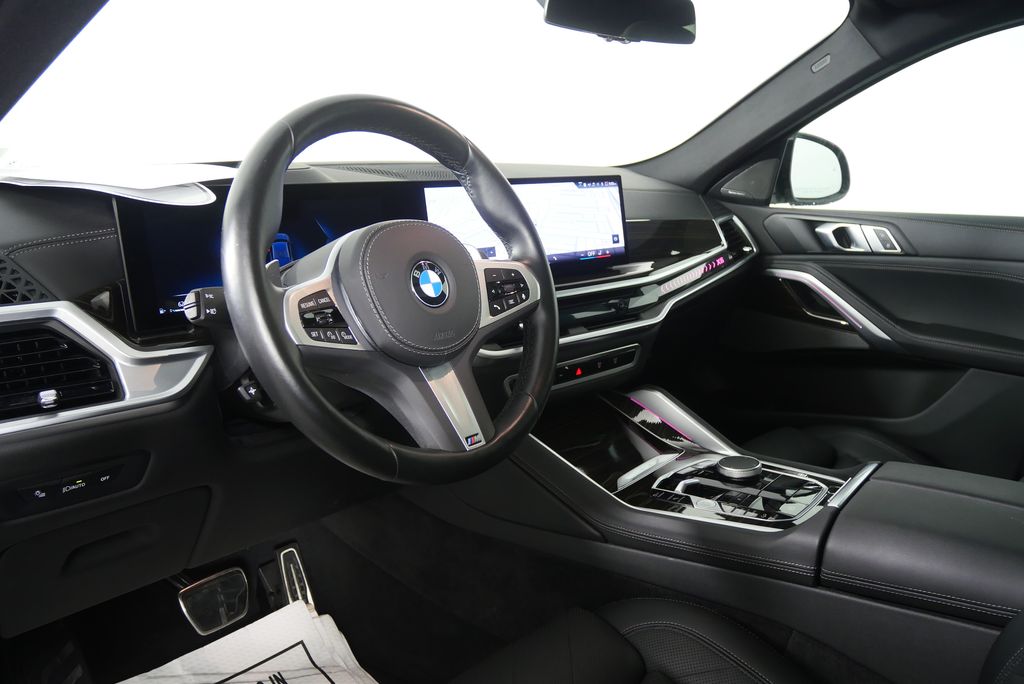Thumbnail: 2025 BMW X6 - 12