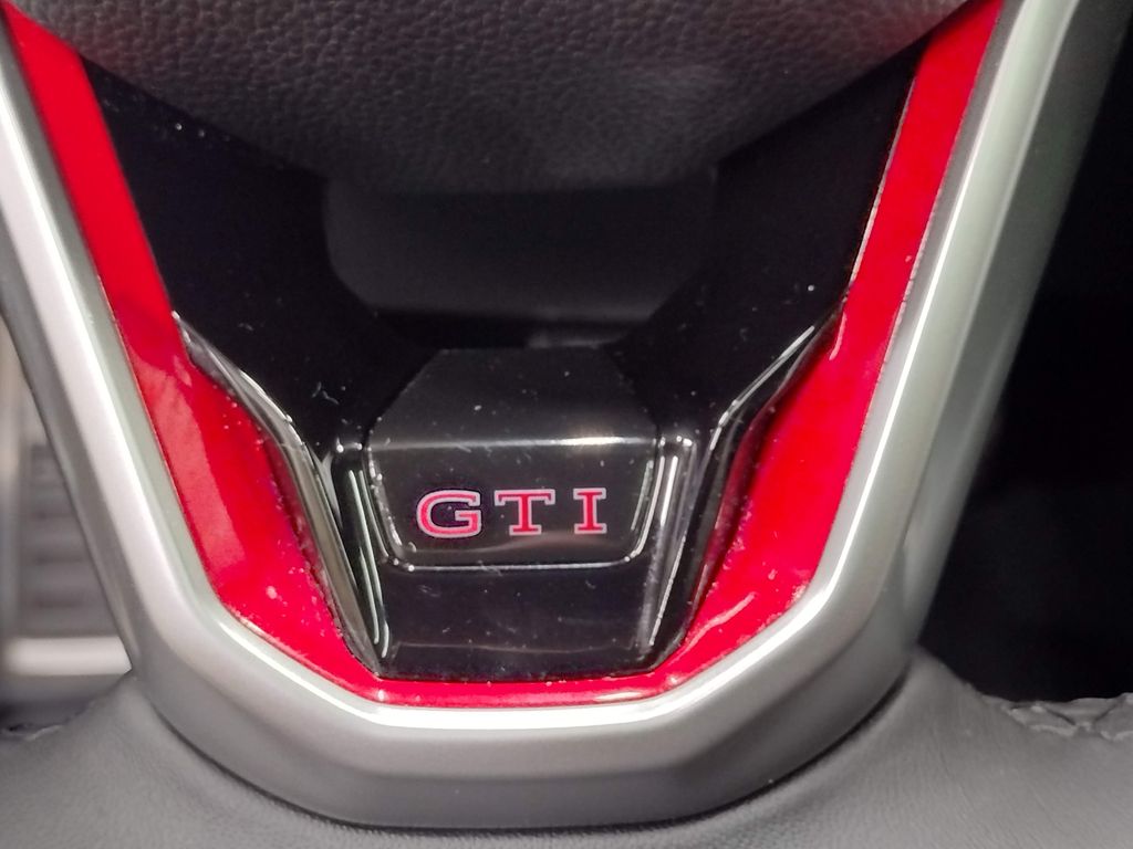 2022 Volkswagen Golf GTI Autobahn