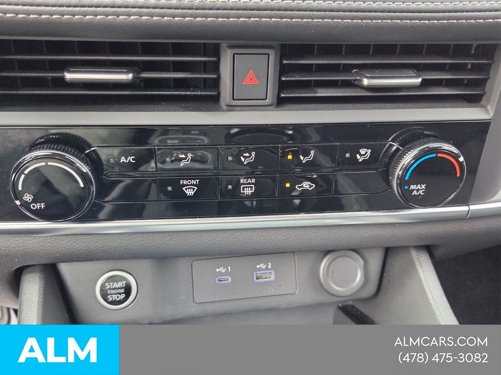 Used 2023 Gray Nissan S image 20