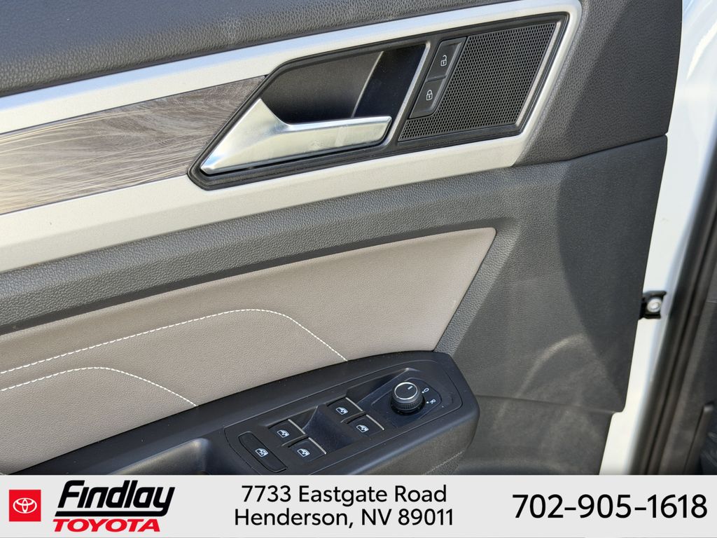 Used 2023 Volkswagen Atlas Cross Sport SUV