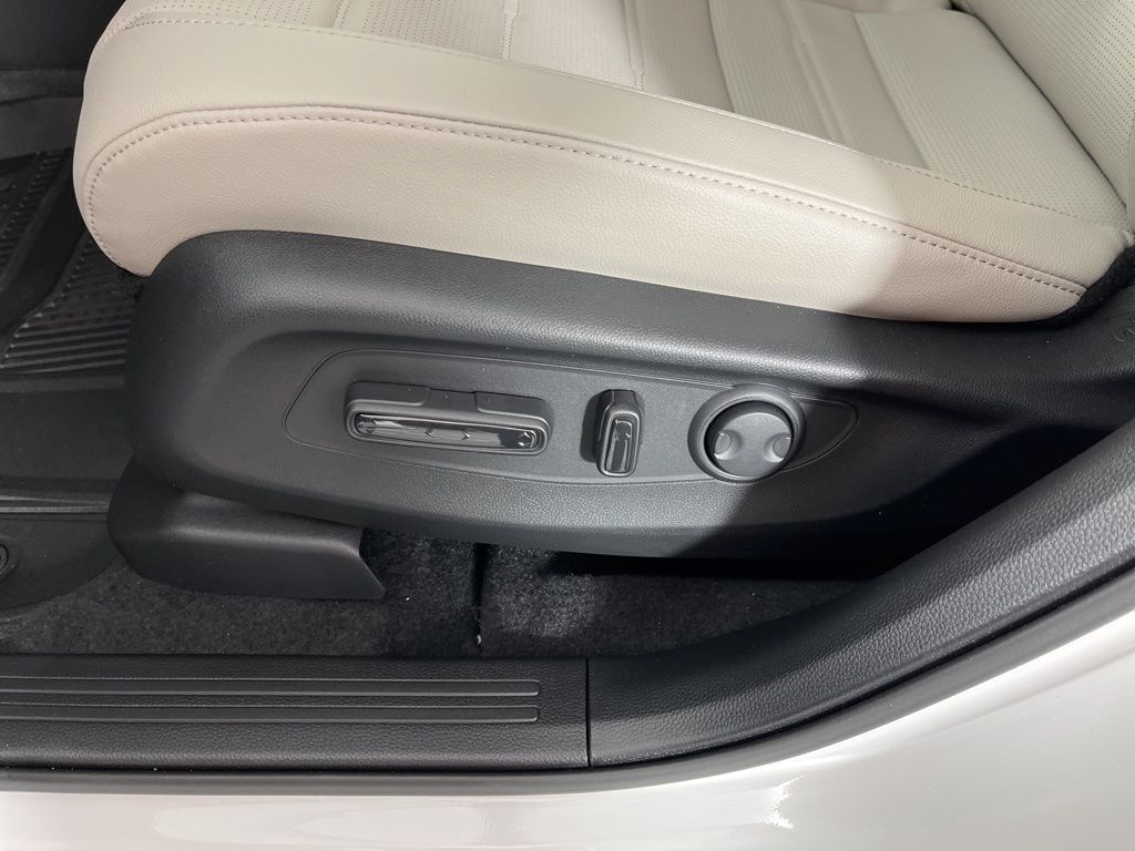 Thumbnail: 2026 Honda CR-V - 25