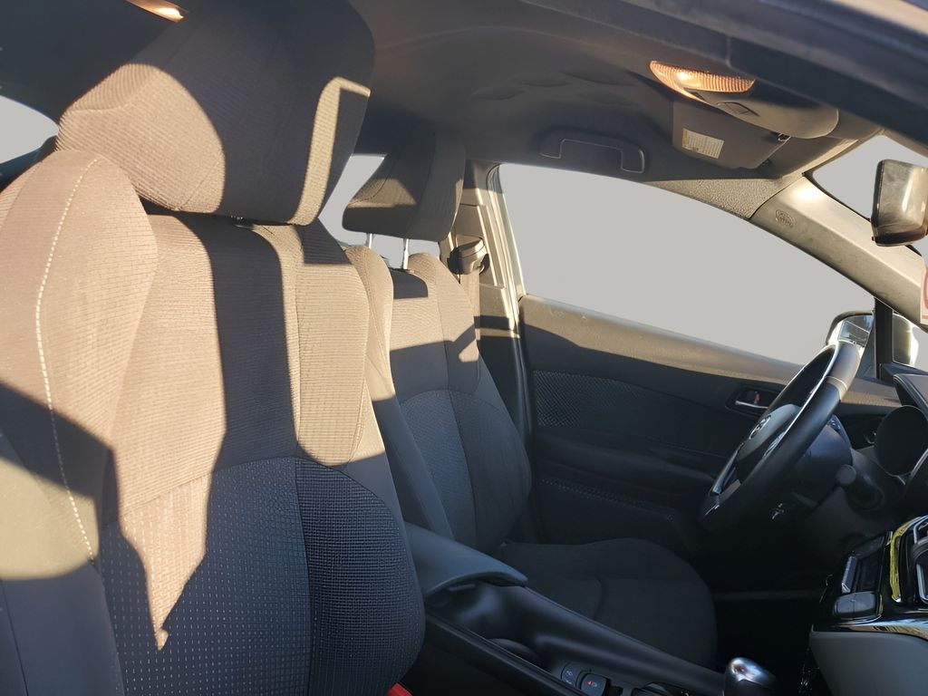 Used Car 2018 Toyota C-hr  Xle For Sale Under $15,000 In Austin, Texas