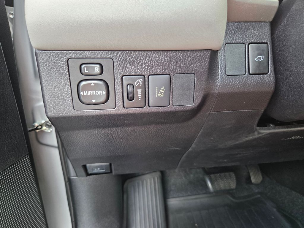 Used 2018 Toyota RAV4 SUV