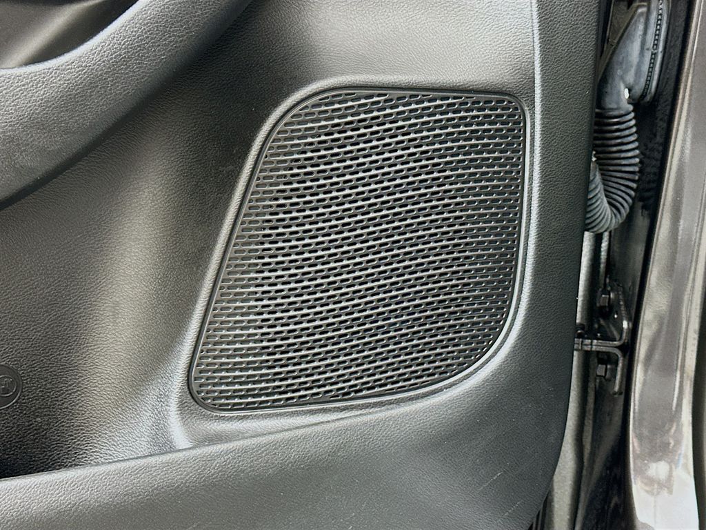 2021 Chrysler Pacifica Touring L 19