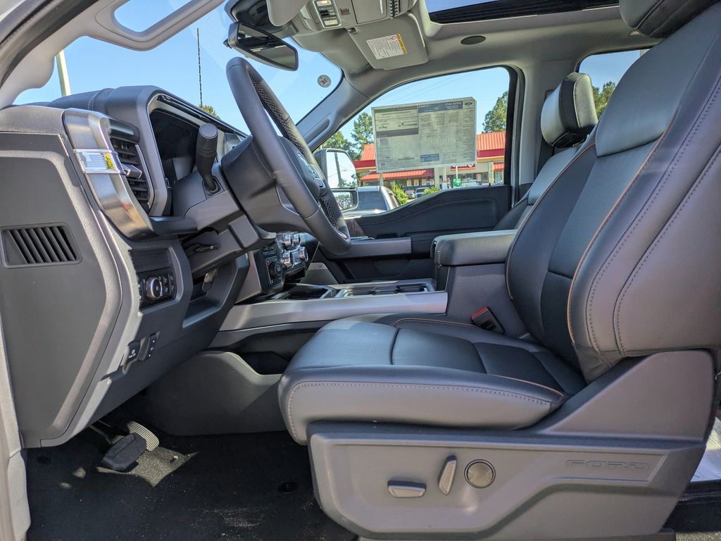 2026 Ford F-350 Super Duty LARIAT