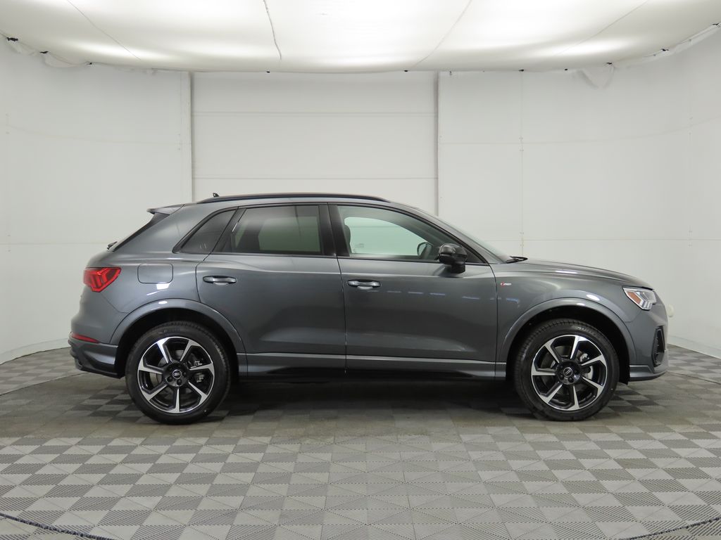 Thumbnail: 2025 Audi Q3 - 5