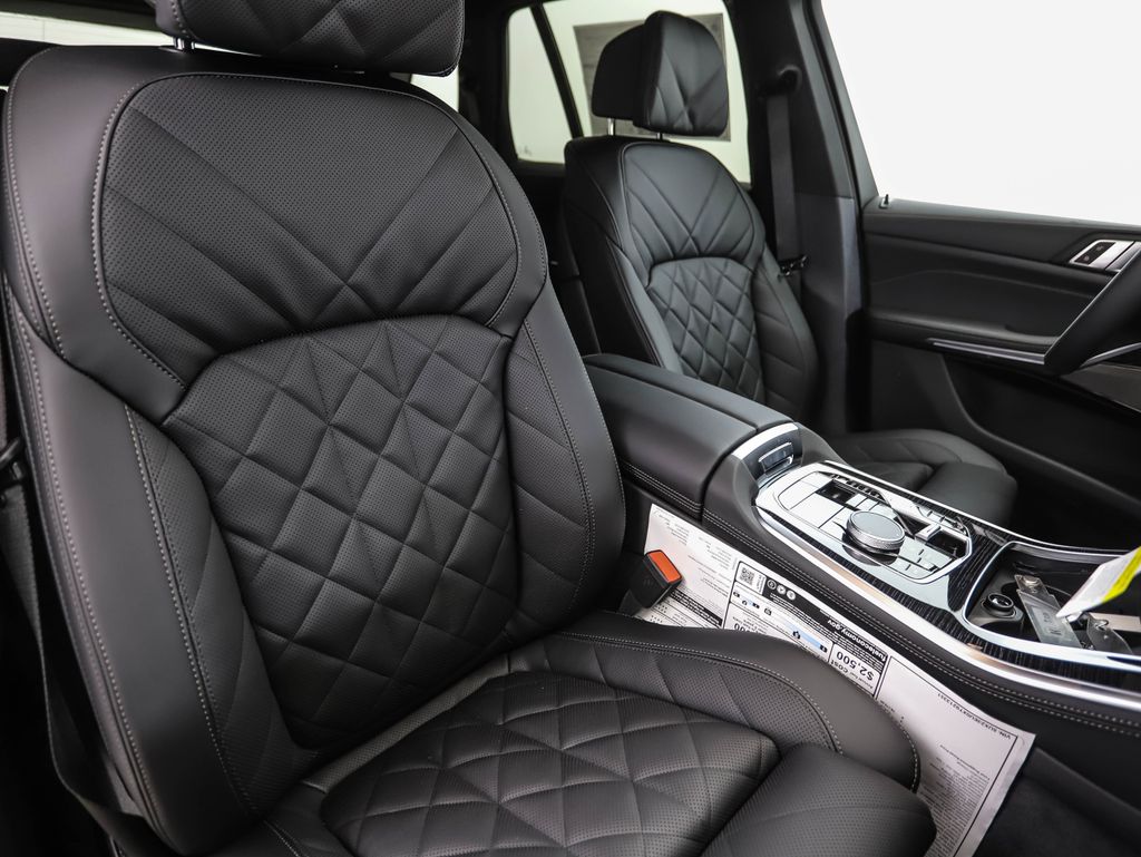Thumbnail: 2026 BMW X5 - 31