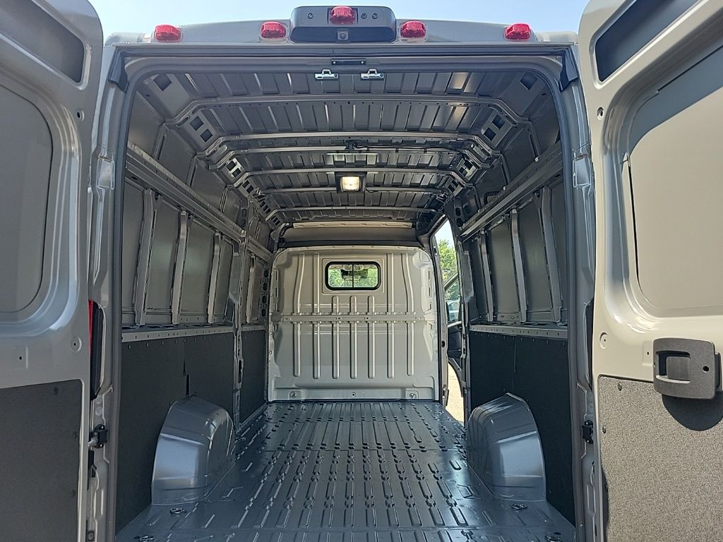 2025 Ram ProMaster 3500 photo 17