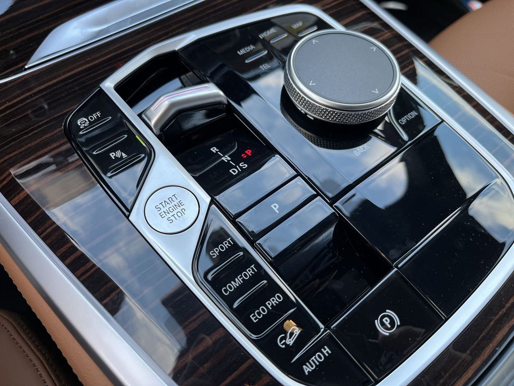 Thumbnail: 2026 BMW X5 - 20