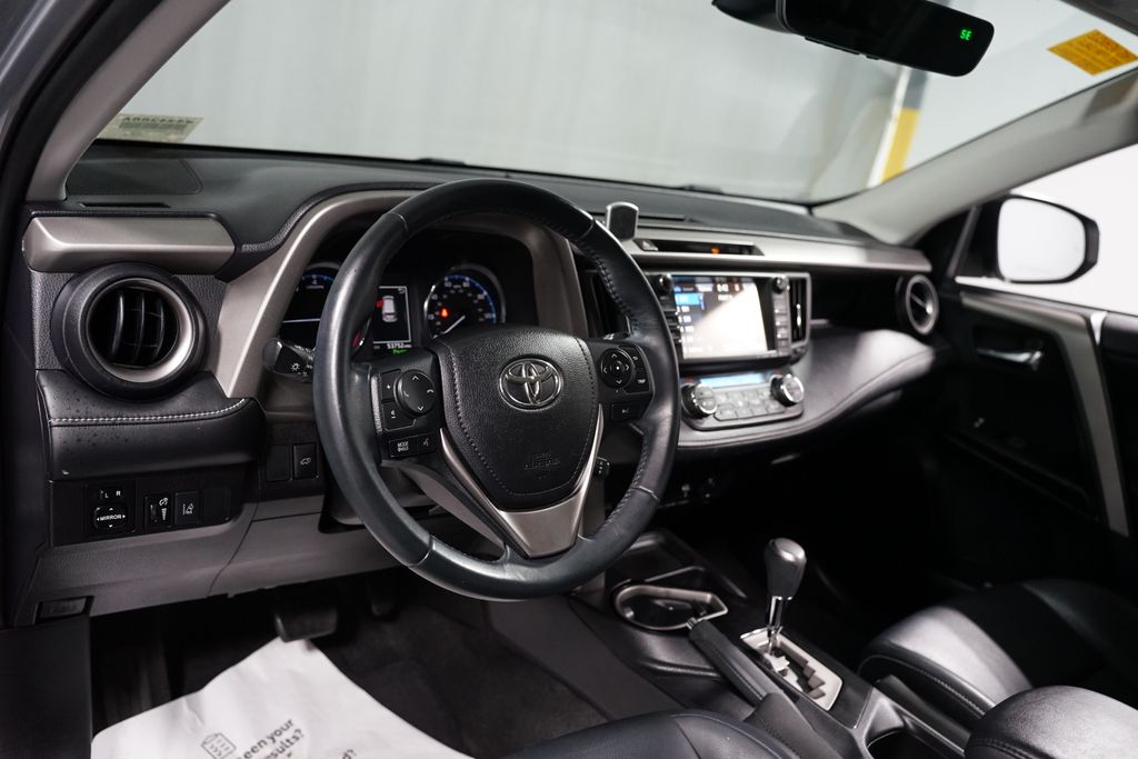 Thumbnail: 2017 Toyota RAV4 - 11