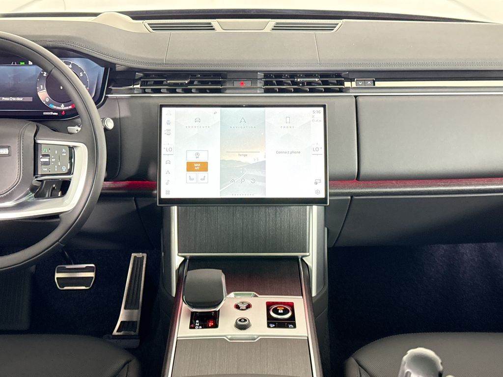Thumbnail: 2027 Land Rover Range Rover - 15