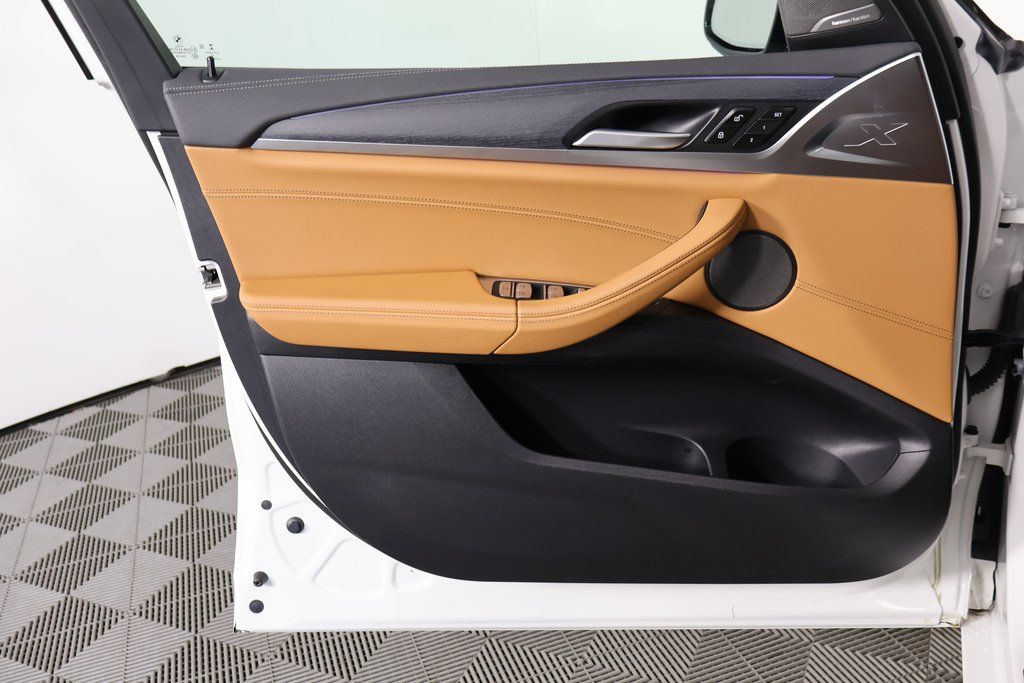 Thumbnail: 2022 BMW X3 - 12