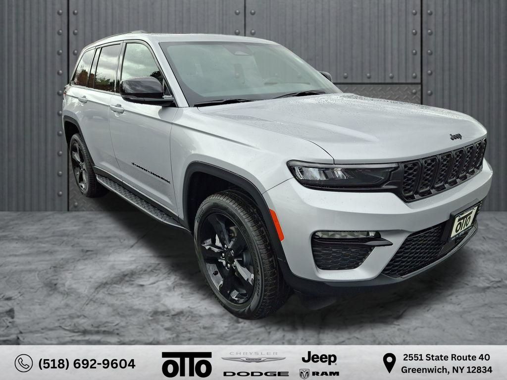 Silver Zynith 2025 Jeep Grand Cherokee SUV / Crossover Four-Wheel Drive 8-Speed Automatic